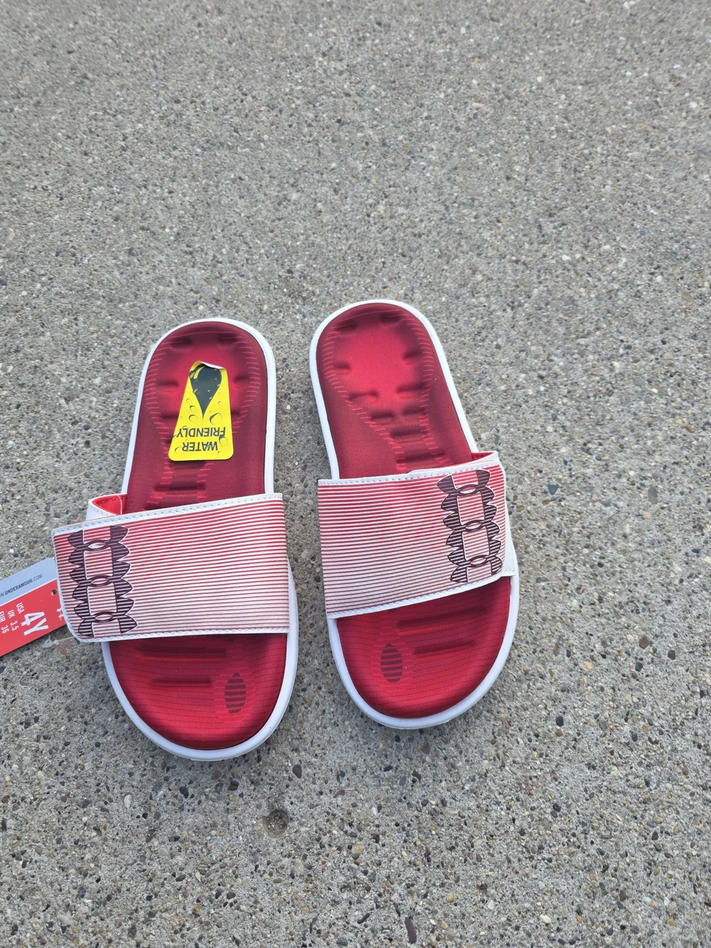 Under Armour Kids' Red Slide Sandals Comfortable Slip-On Youth Boys 4Y